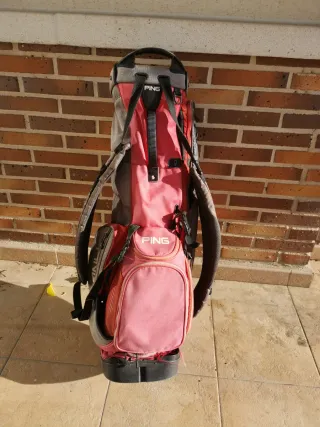 Bolsa de golf PING Hoofer con patas