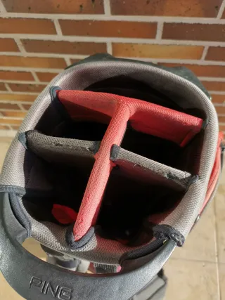 Bolsa de golf PING Hoofer con patas