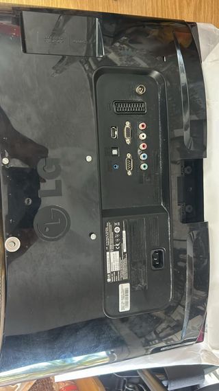 2 Televisores para colgar en pared