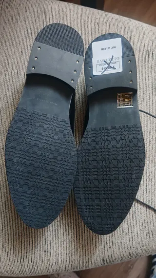 Zapatos de vestir Victorio & Lucchino negros