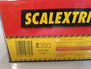 Scalextric Audi R8 Gulf
