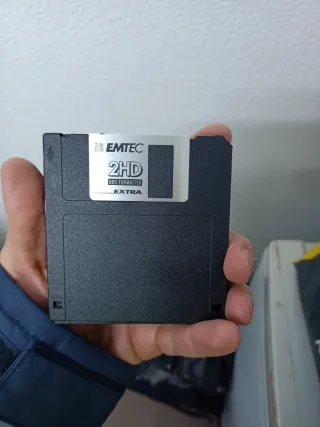 Conjunto 8 Disquetes EMTEC 2HD