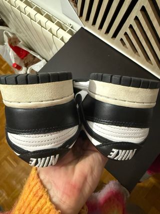 Nike Dunk Low Blanco y Negro