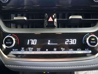 Toyota Corolla 1.8 125H BUSINESS PLUS E-CVT