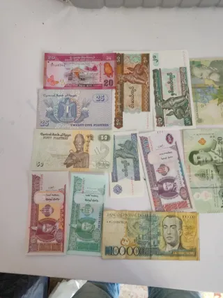 Lote de Billetes Extranjeros Varios