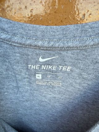 Camiseta Nike Gris Hombre