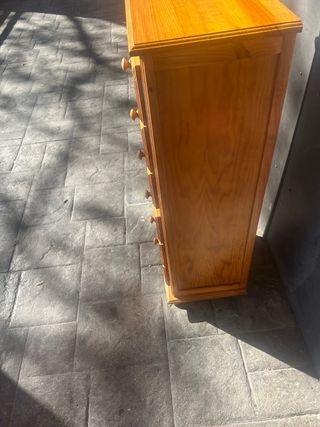 Cómoda de madera con 6 cajones