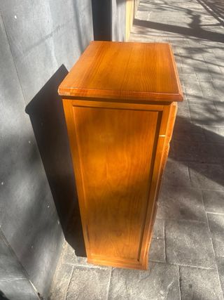 Cómoda de madera con 6 cajones