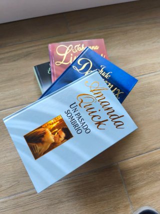 4 libros Lindsey x 3€ (4x3)