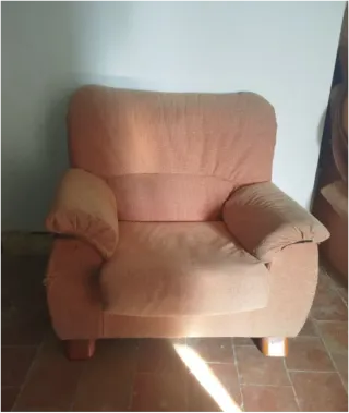 Sillón individual de tela color naranja