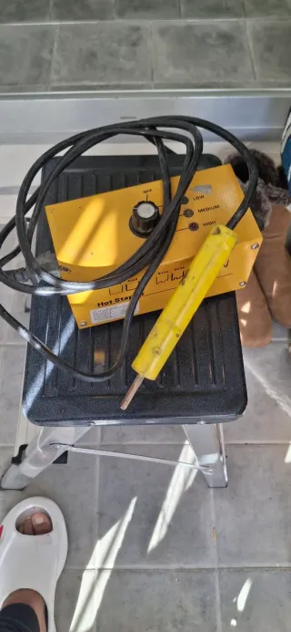 Máquina para reparar parachoques