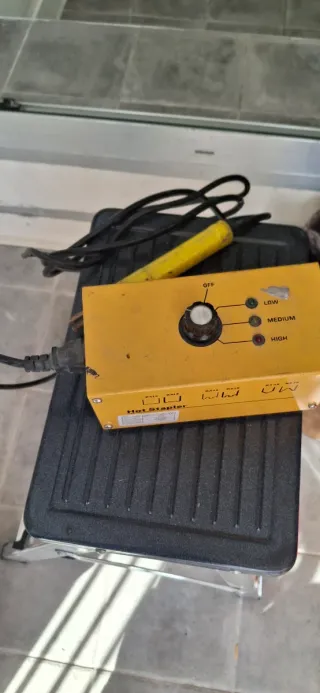 Máquina para reparar parachoques