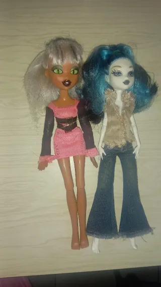 Se vende dos Muñecas Monster High 20€