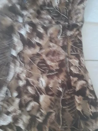 Vestido estampado hojas tonos marrones