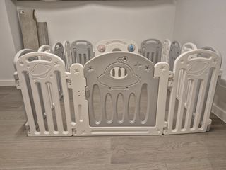 Parque infantil modulable para bebé