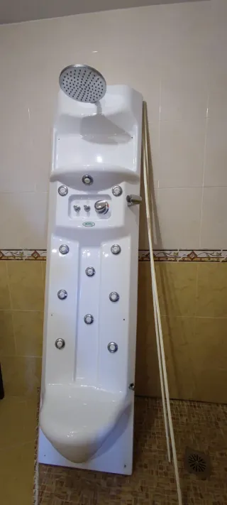 Columna Hidromasaje Ducha Blanca y Plateada