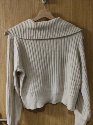 Jersey cuello polo beige con cremallera