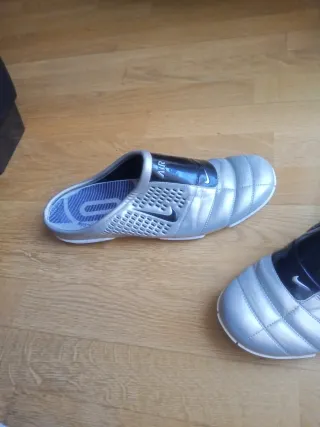 Chanclas Nike Total 90 Plata y Negro