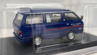 1/43 Nissan Vanette azul ichi van Ebro miniatura