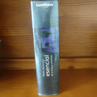 Nuevo diccionario esencial de la lengua española