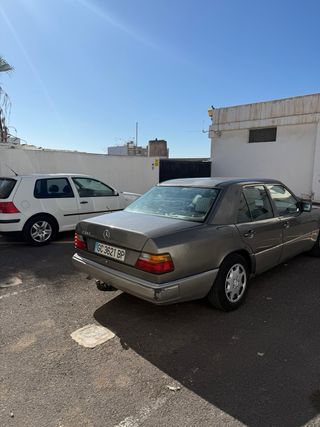 Mercedes-Benz 230 E w124 1986