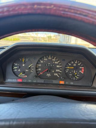 Mercedes-Benz 230 E w124 1986