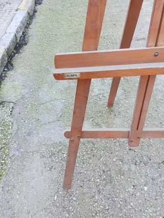 Caballete de pintor de madera