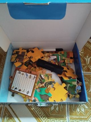 Puzzle Safari con Linterna Educativo