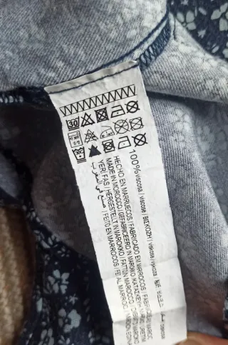 Camisa Pull&Bear floral Talla S