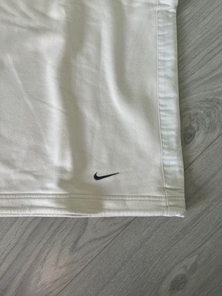 Pack 2 Sudaderas Nike Beige Talla S y reebok L