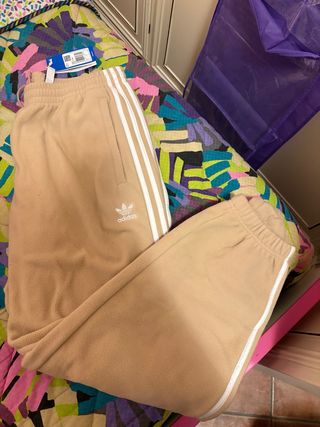 Pantaloni Adidas in pile beige