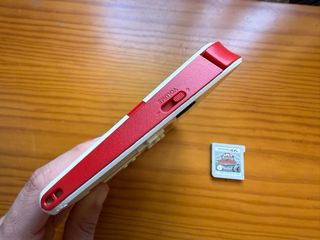 Nintendo 2DS Blanca + Juego Pokémon