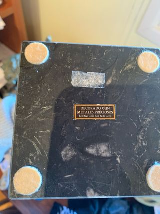 Figura Hombre porcelana Galos, Oro y Platinode ley