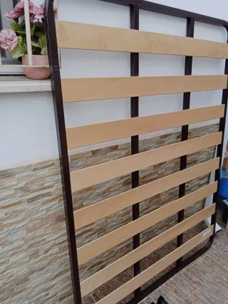 Somier 135x180cm con patas