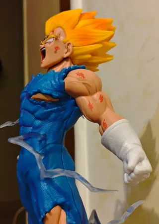 Action Figure Dragonball Z Majin Vegeta SS