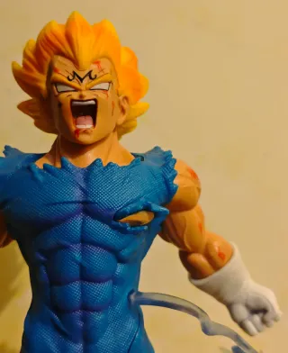 Action Figure Dragonball Z Majin Vegeta SS