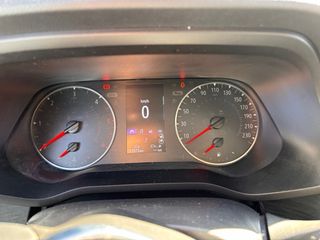 Trafic Combi Camper 2023 - 17.000km - Con Garantía