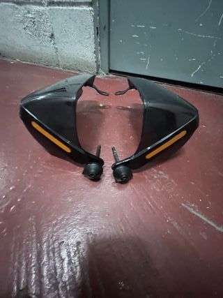 Cúpulas para moto (paravientos)