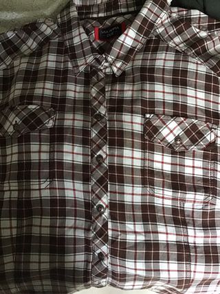 Camicia a quadri con taschino e toppe sui gomiti