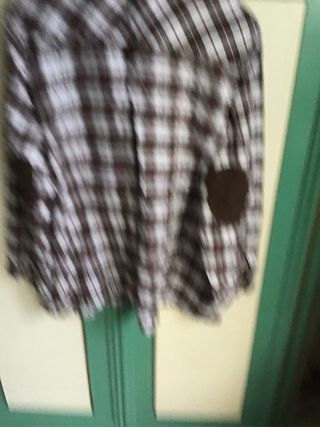 Camicia a quadri con taschino e toppe sui gomiti