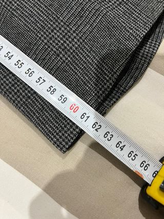 Traje gris slim de chaqueta y pantalón