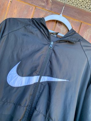 Chaqueta negra Nike