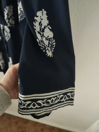 Vestido azul marino estampado