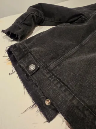 Chaqueta vaquera negra forrada