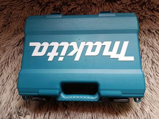 Taladro Makita HD 1631 con maletín