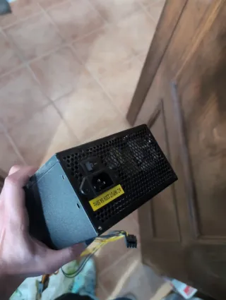 Fuente Alimentación UNYKA 600W ATX