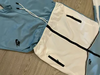 Chándal Nike Niños Talla XL (14-15 años)