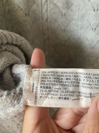 Jersey gris con calados