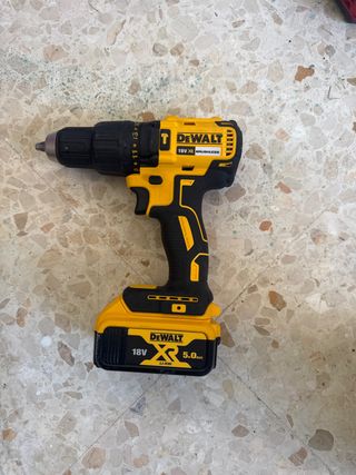 Taladro Percutor Dewalt 18V XR