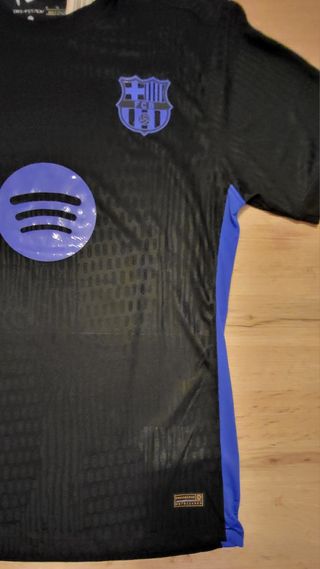 Camiseta Nike Hombre Negra y Azul